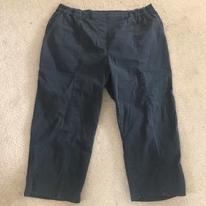 Black cotton capris (size XL, 14/16)